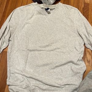 H&M grey crewneck